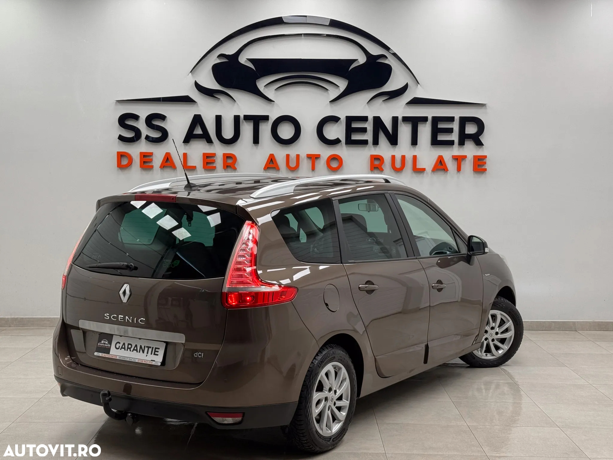 Renault Grand Scenic dCi 110 LIMITED - 3