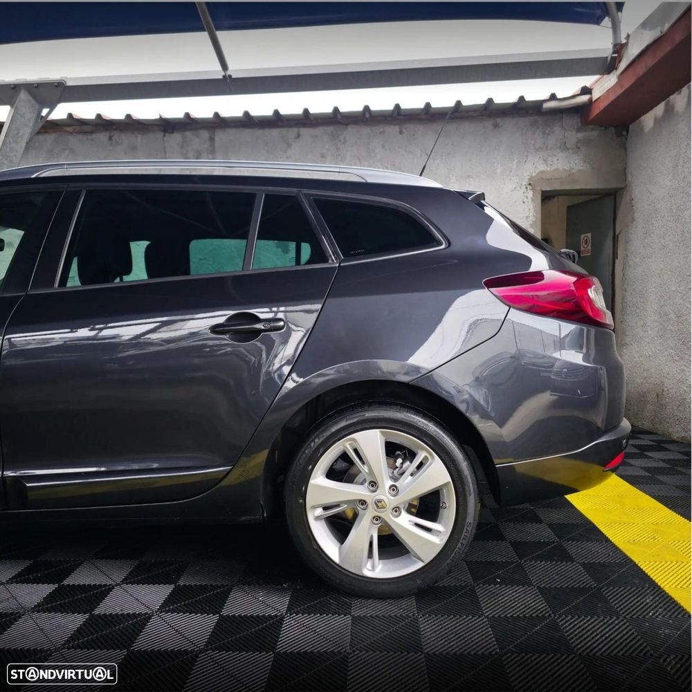 Renault Mégane Sport Tourer - 15