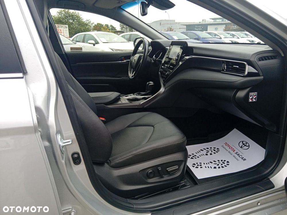 Toyota Camry 2.5 Hybrid Comfort CVT - 14