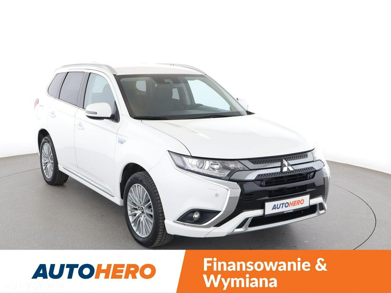 Mitsubishi Outlander - 10