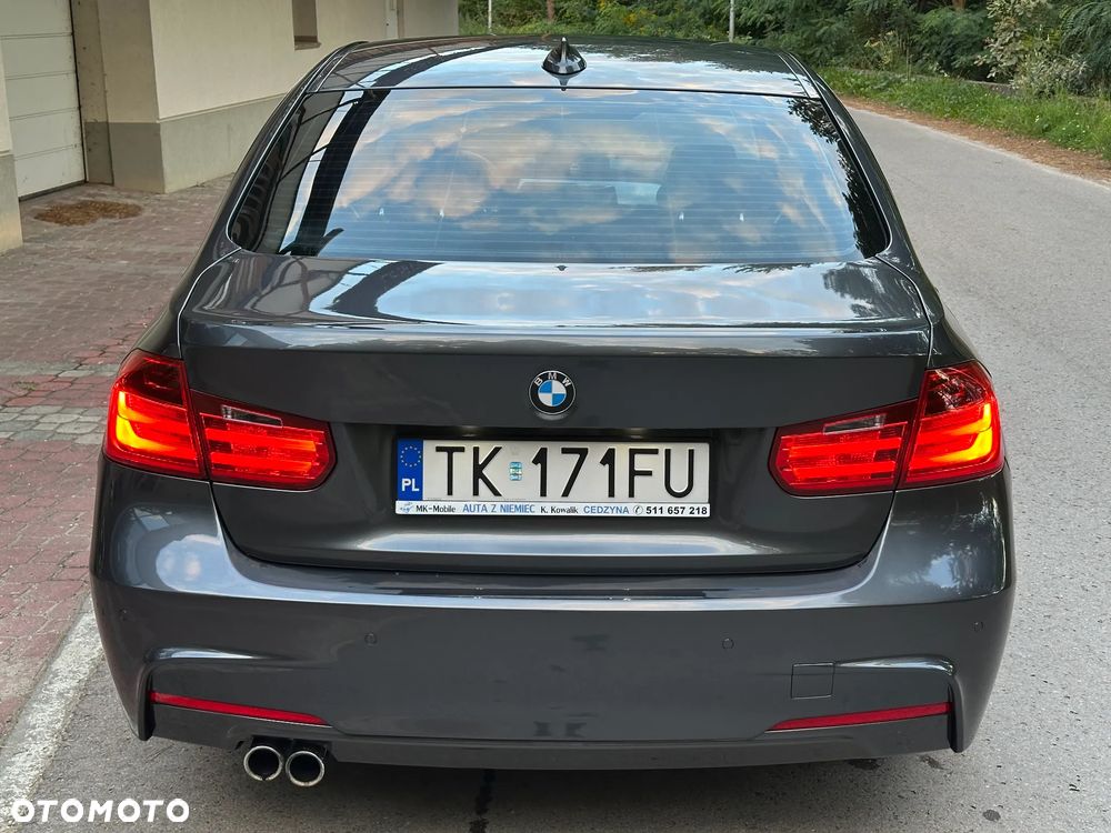 BMW Seria 3 325d M Sport - 15