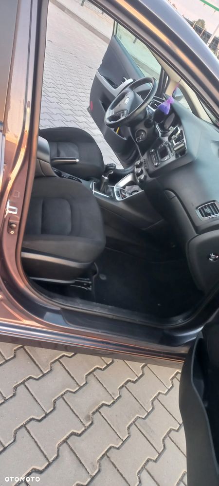 Kia Ceed 1.6 GDI S - 23