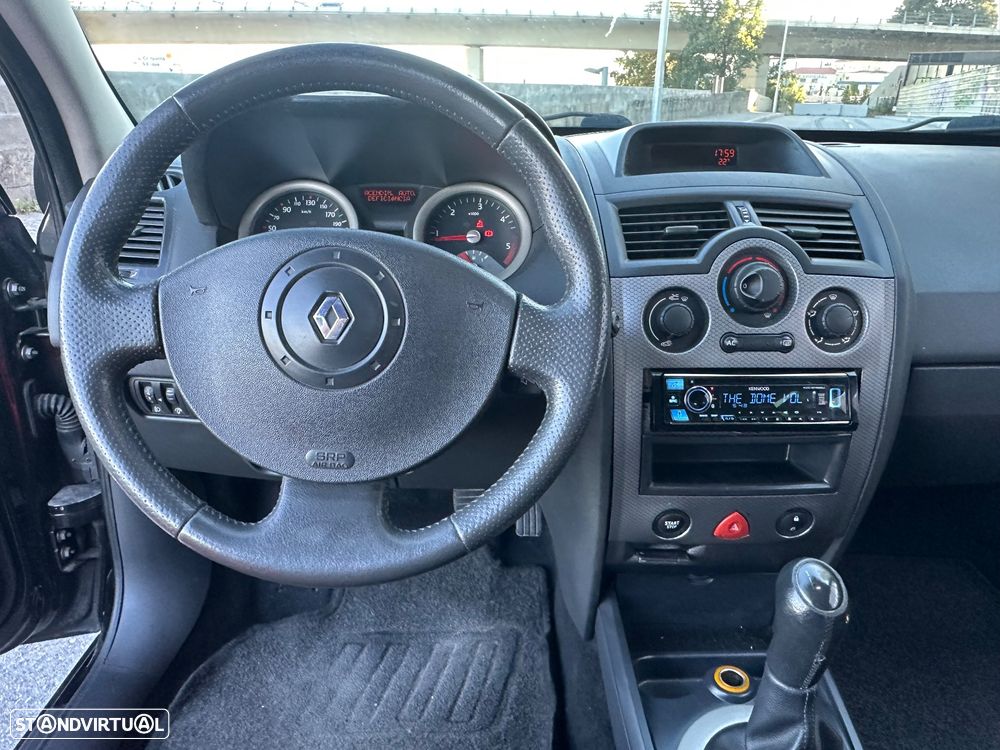 Renault Mégane 1.5 dCi Dynamique - 13