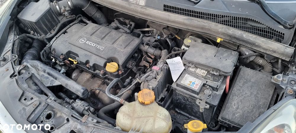 Opel Corsa 1.4 16V Navi - 26