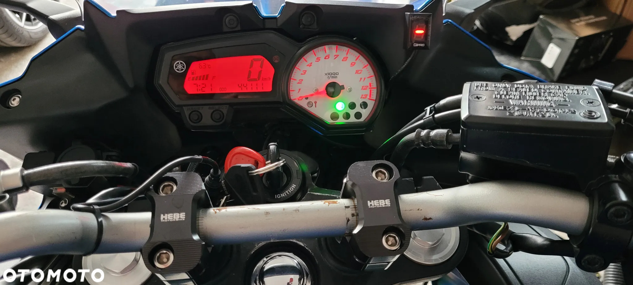 Yamaha FZ8 - 10