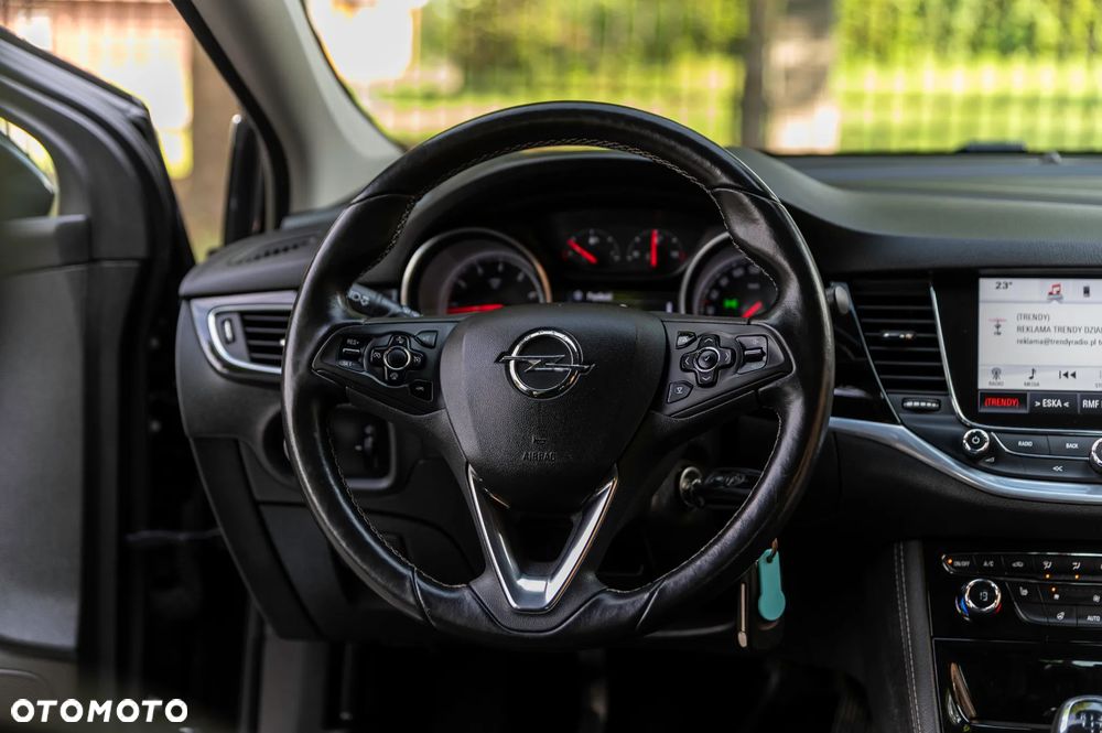 Opel Astra 1.6 Turbo Start/Stop Dynamic - 25