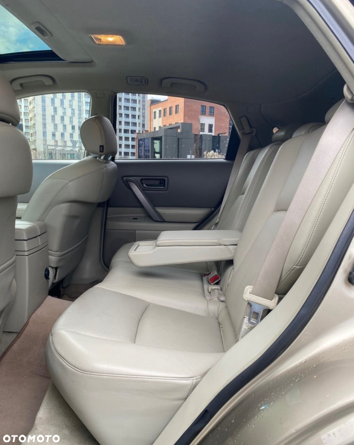 Infiniti FX FX35 - 9