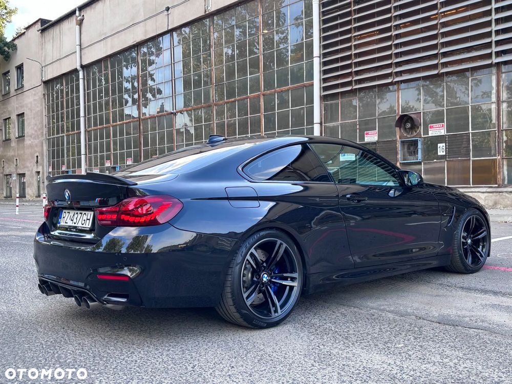 BMW M4 Competition - 33