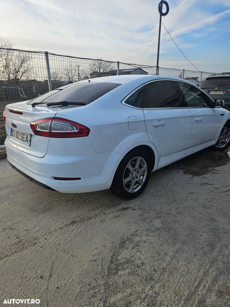 Ford Mondeo 2.0 TDCI PowerShift Business Class - 4