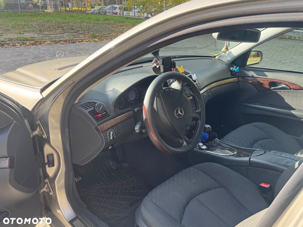 Mercedes-Benz Klasa E - 9