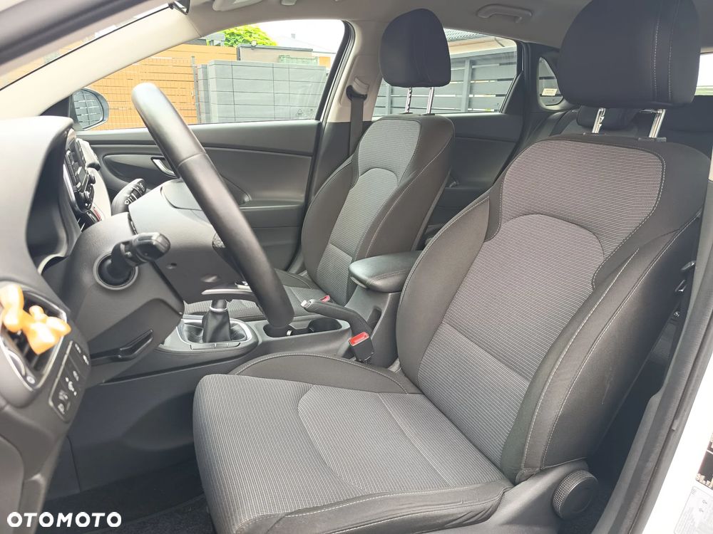 Hyundai i30 1.0 T-GDI Modern - 10