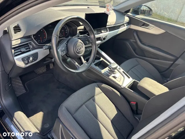 Audi A4 - 8