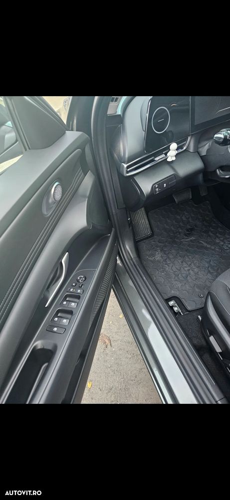 Hyundai Elantra 1.6 l 123 CP CVT Exclusive Navi - 30