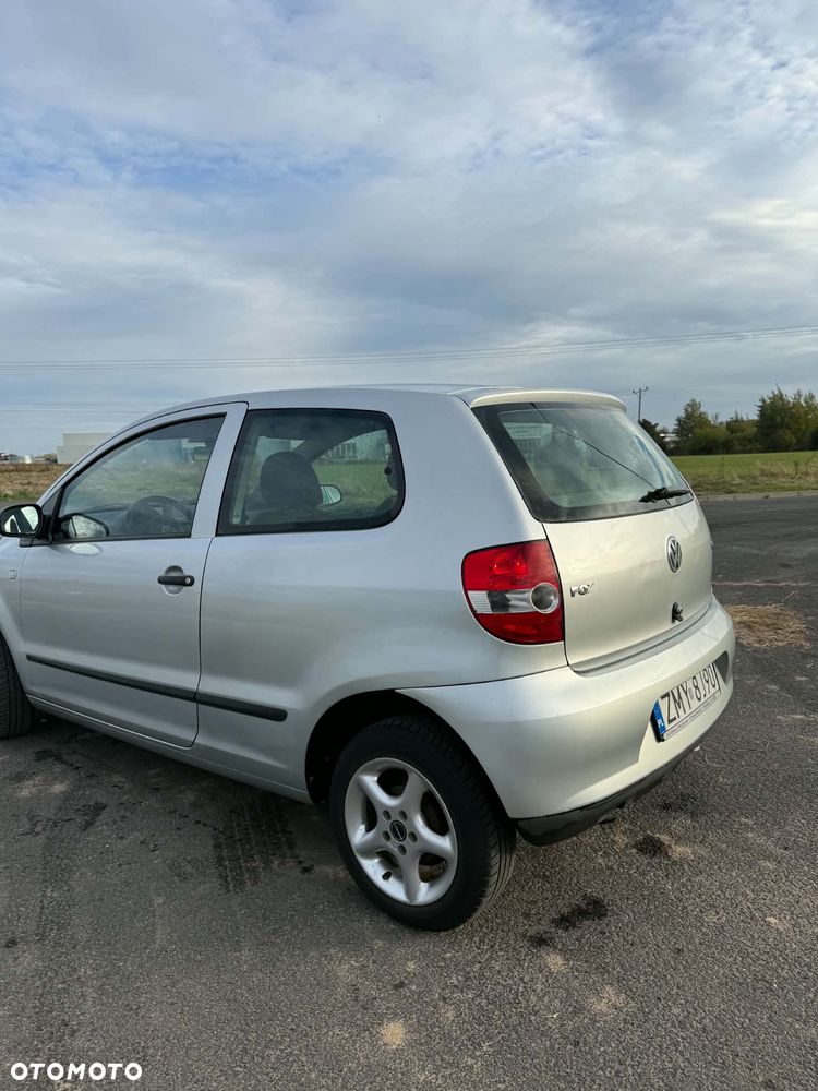 Volkswagen Fox 2006 photo 3