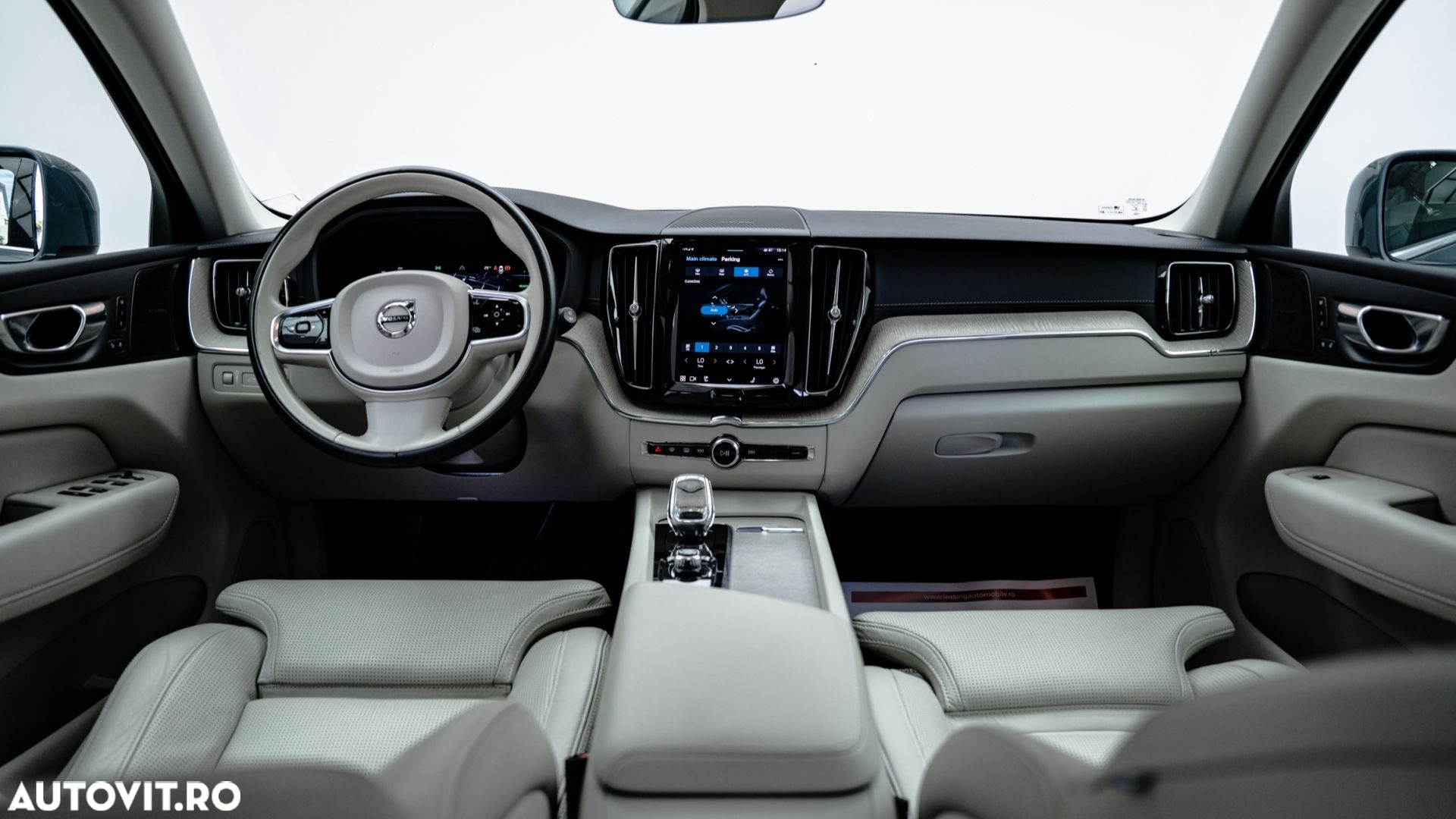 Volvo XC 60 Recharge T8 Twin Engine eAWD Inscription - 18