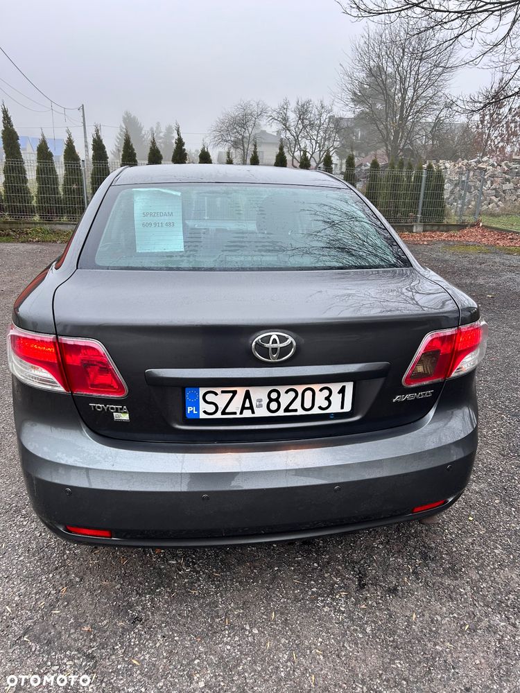 Toyota Avensis 2.0 D-4D Premium - 6