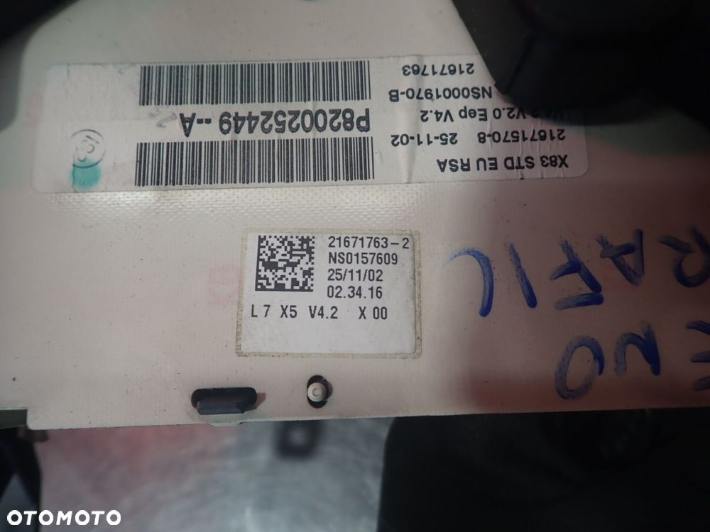 LICZNIK RENAULT TRAFIC II - 6