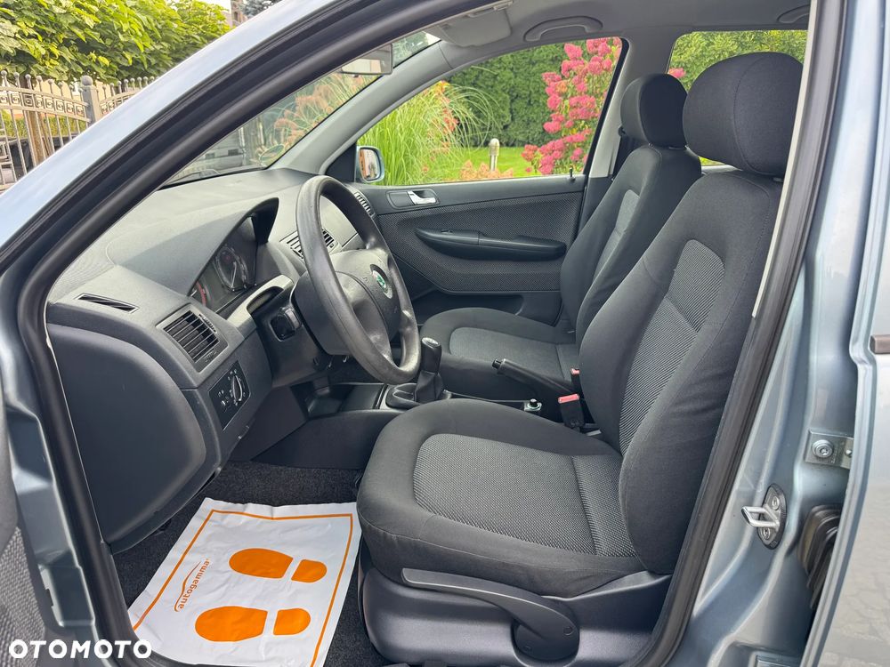 Skoda Fabia 1.4 16V Ambiente - 26