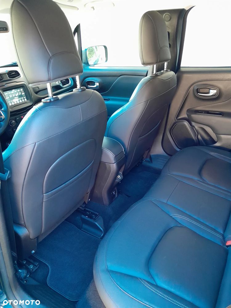 Jeep Renegade 1.3 T-GDI Active Drive Limited - 26