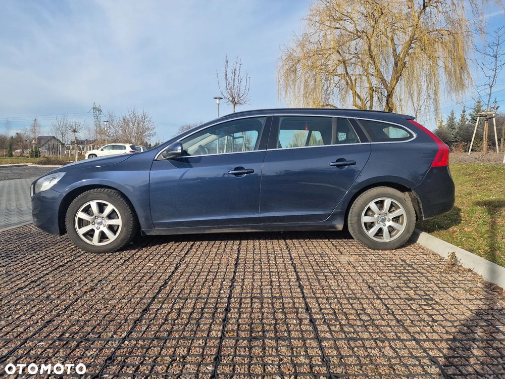 Volvo V60 D5 AWD Momentum - 3