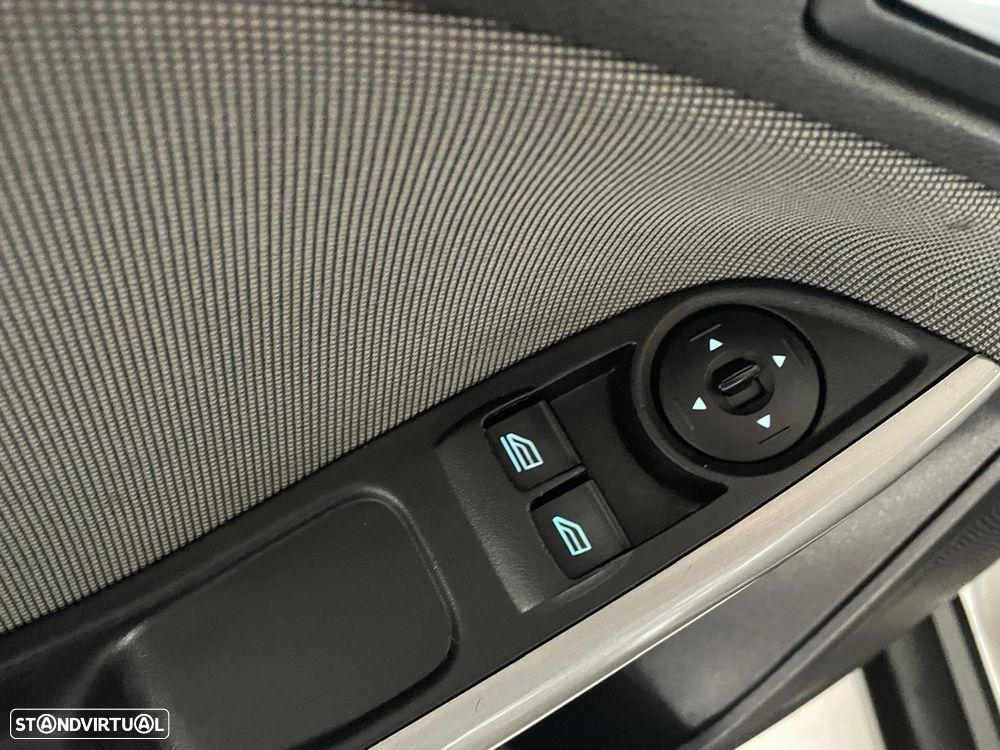 Ford Focus SW 1.6 TDCi ECOnetic 88g S&S Titanium - 14