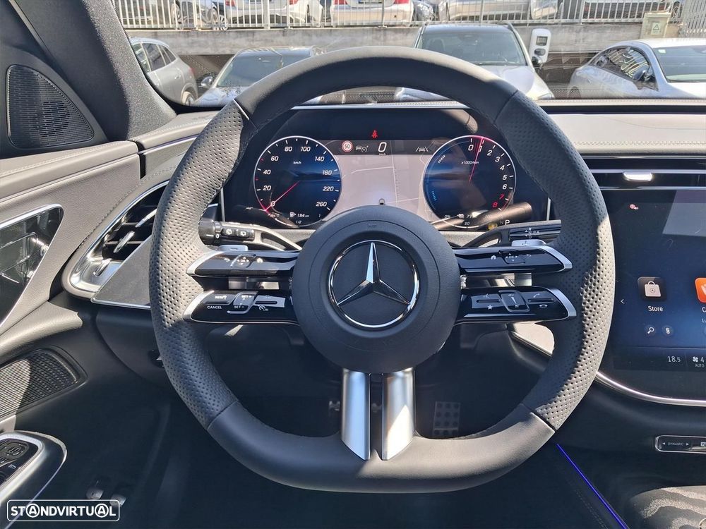 Mercedes-Benz E 300 e AMG Line - 18