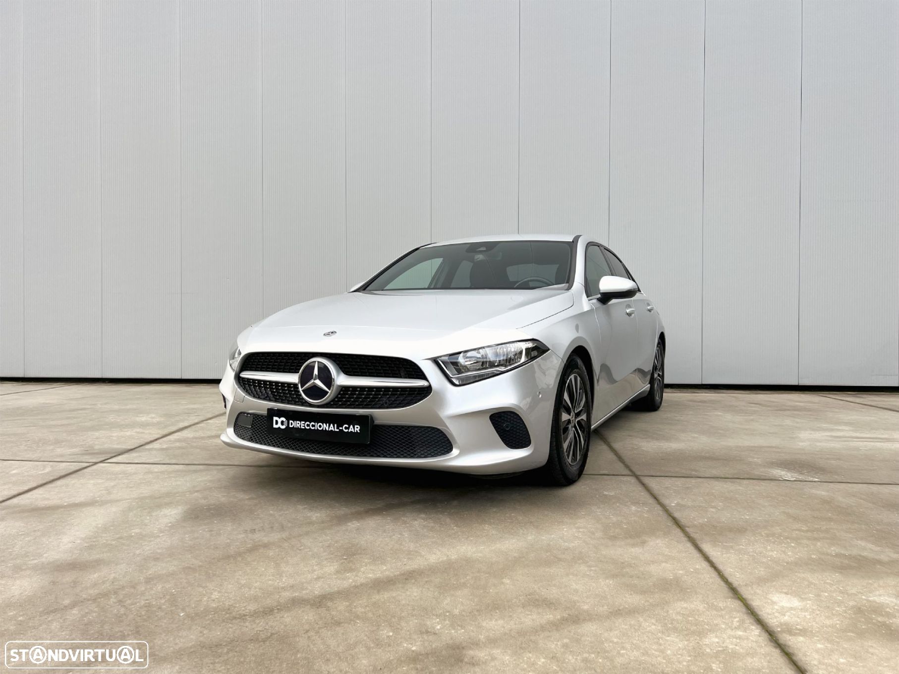 Mercedes-Benz A 180 Limousine d Business Solutions Aut. - 1