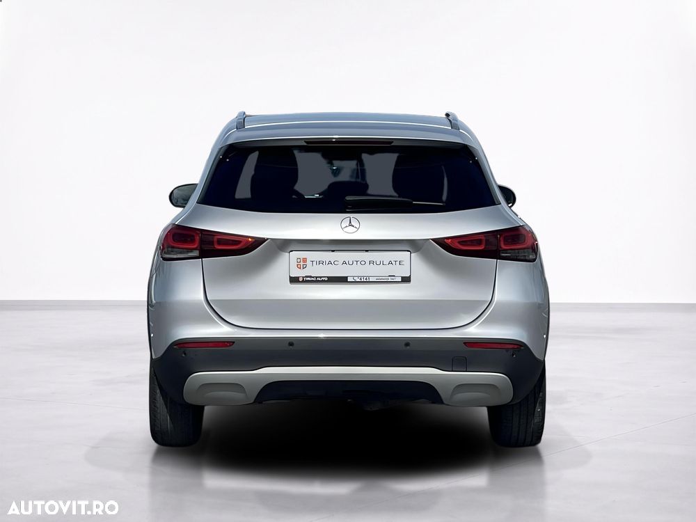 Mercedes-Benz GLA - 5