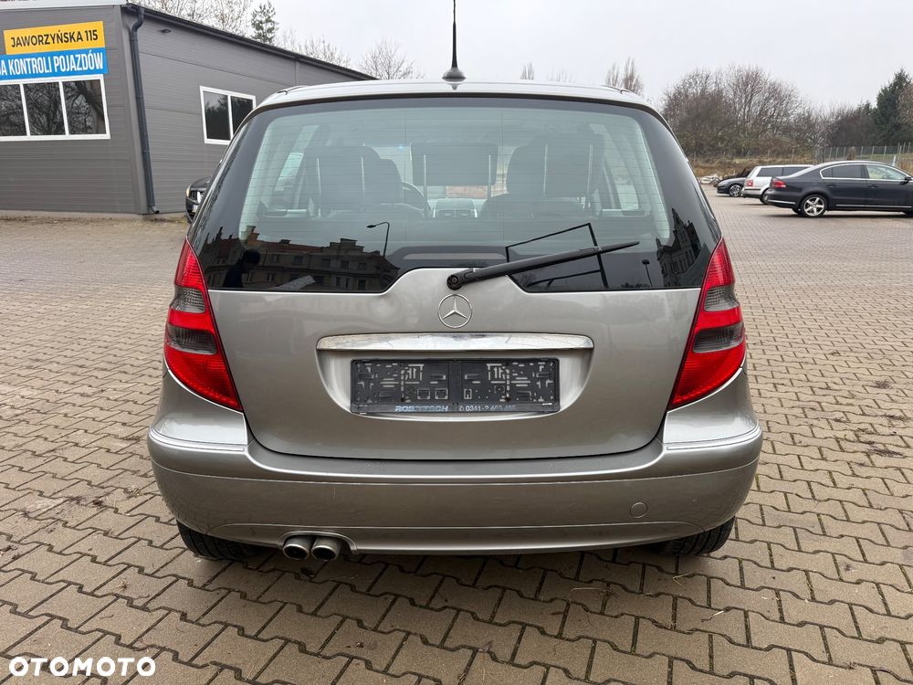 Mercedes-Benz Klasa A 200 Turbo Autotronic Avantgarde - 9