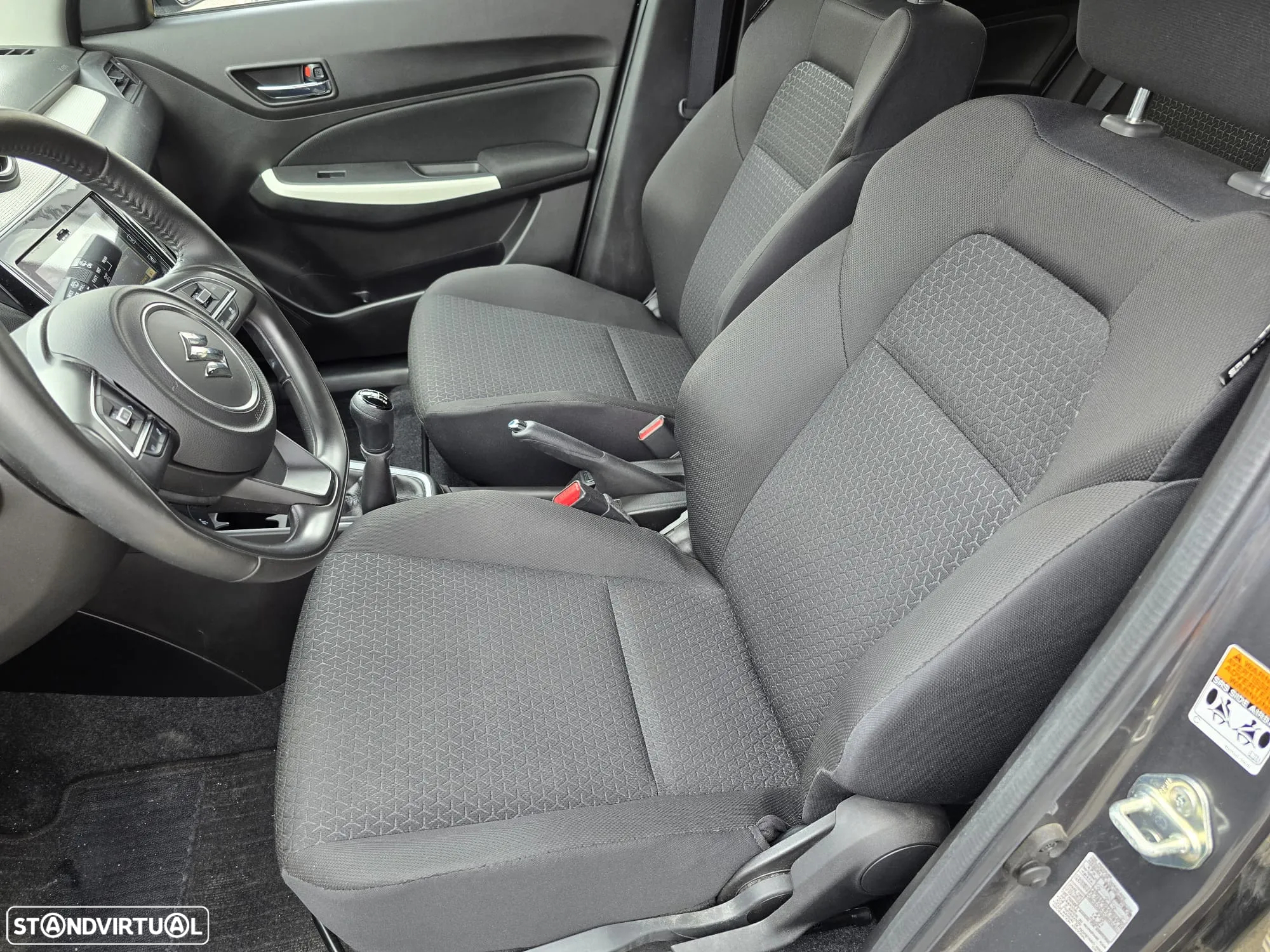 Suzuki Swift 1.2 Mild Hybrid GLE - 22