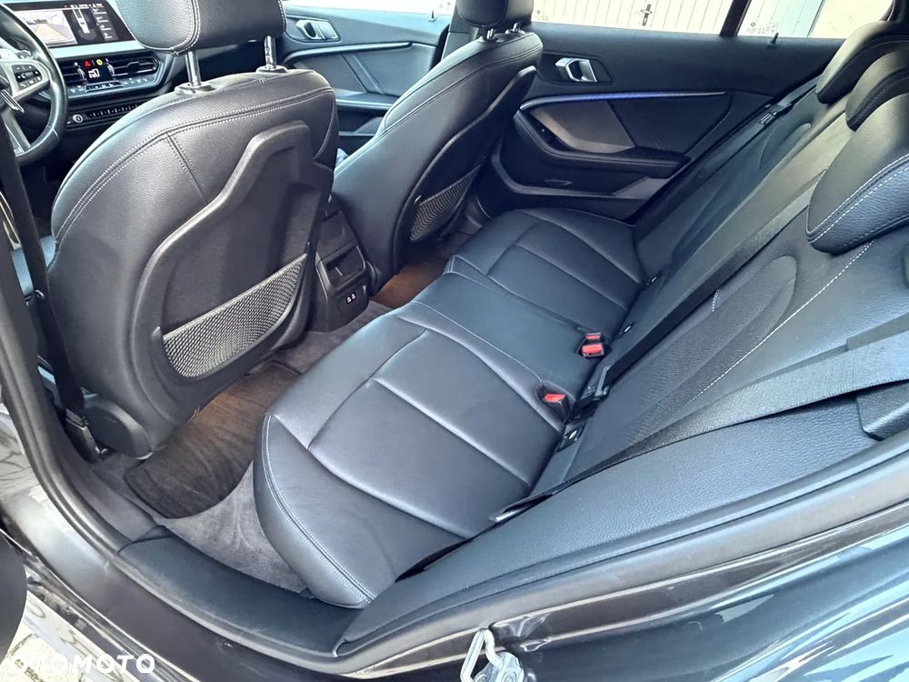 BMW Seria 1 - 12