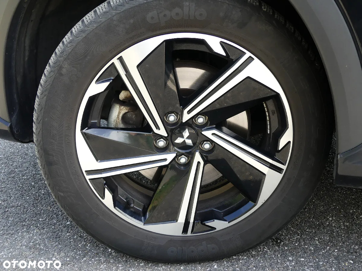 Mitsubishi Eclipse Cross Plug-In Hybrid 4WD Plus Select - 32
