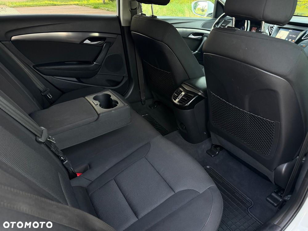Hyundai i40 Kombi 1.6 Trend - 30