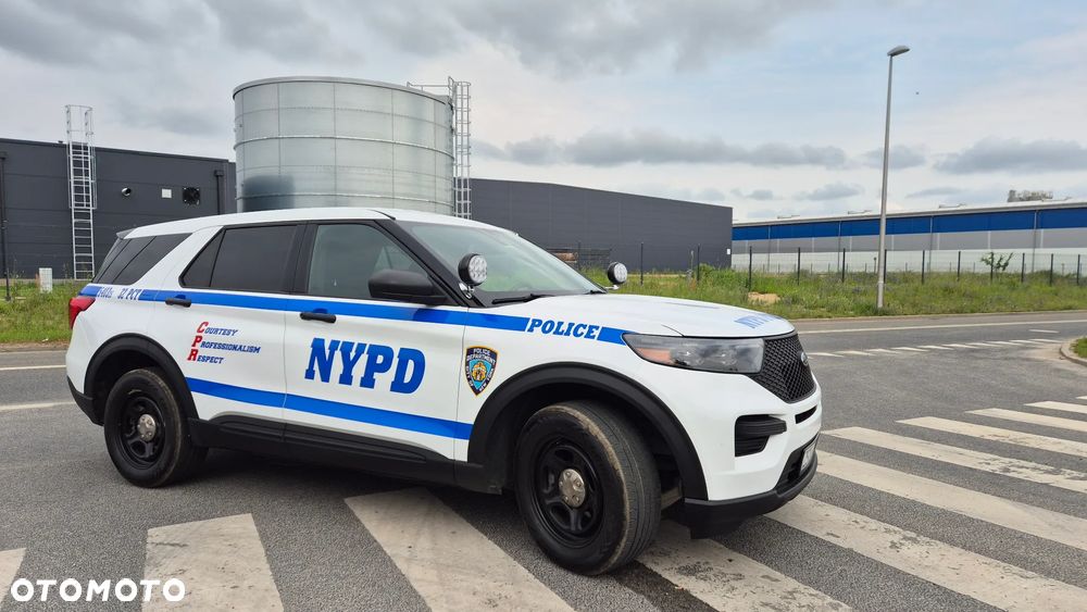 Ford Explorer - 2