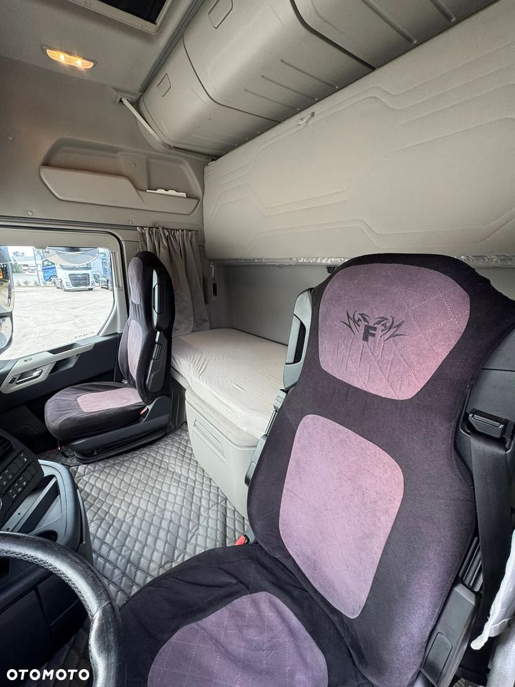 Ford F-MAX 500 - 18