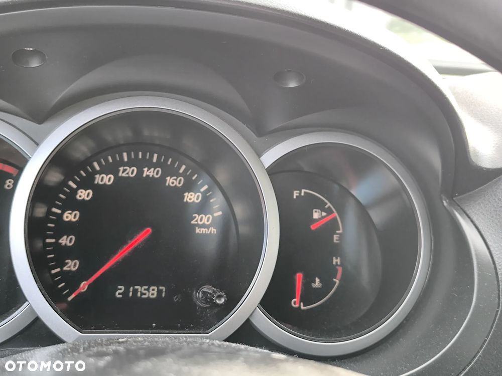 Suzuki Grand Vitara 2.0 De luxe - 9