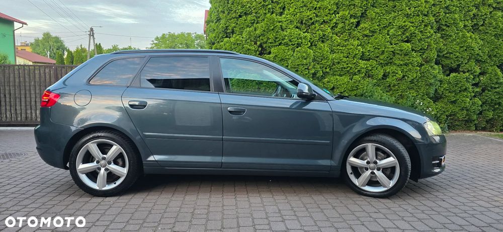 Audi A3 Sportback - 8