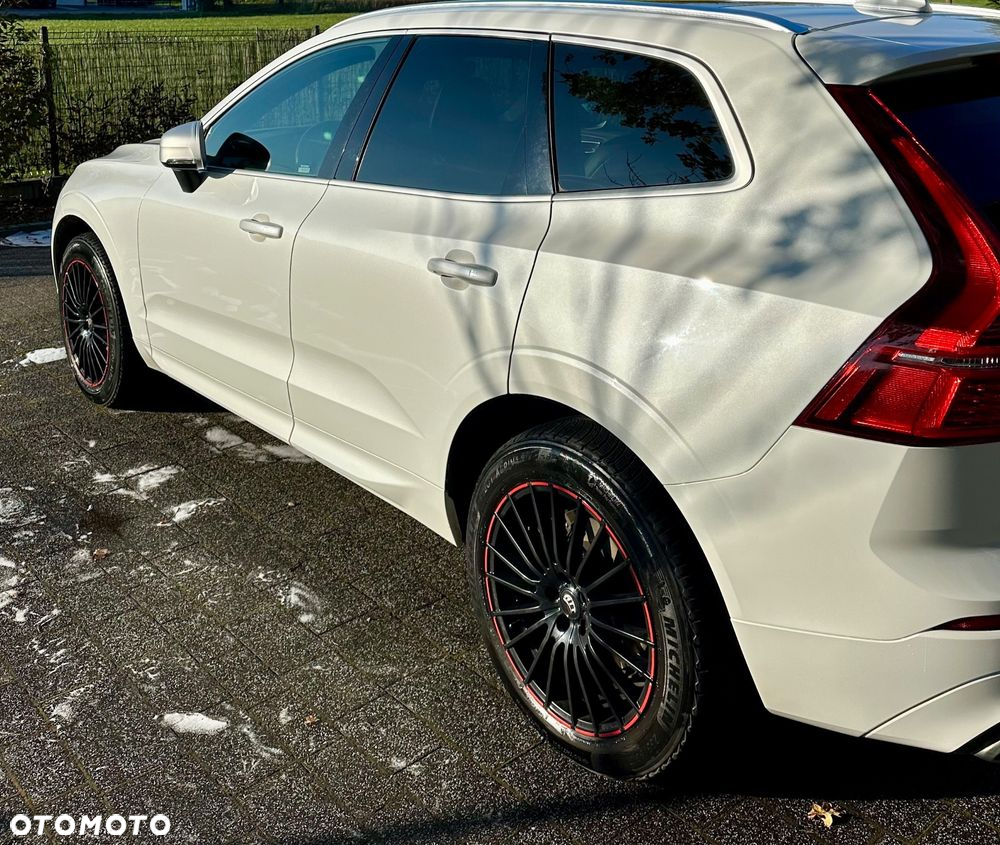 Volvo XC 60 T5 AWD R-Design - 24