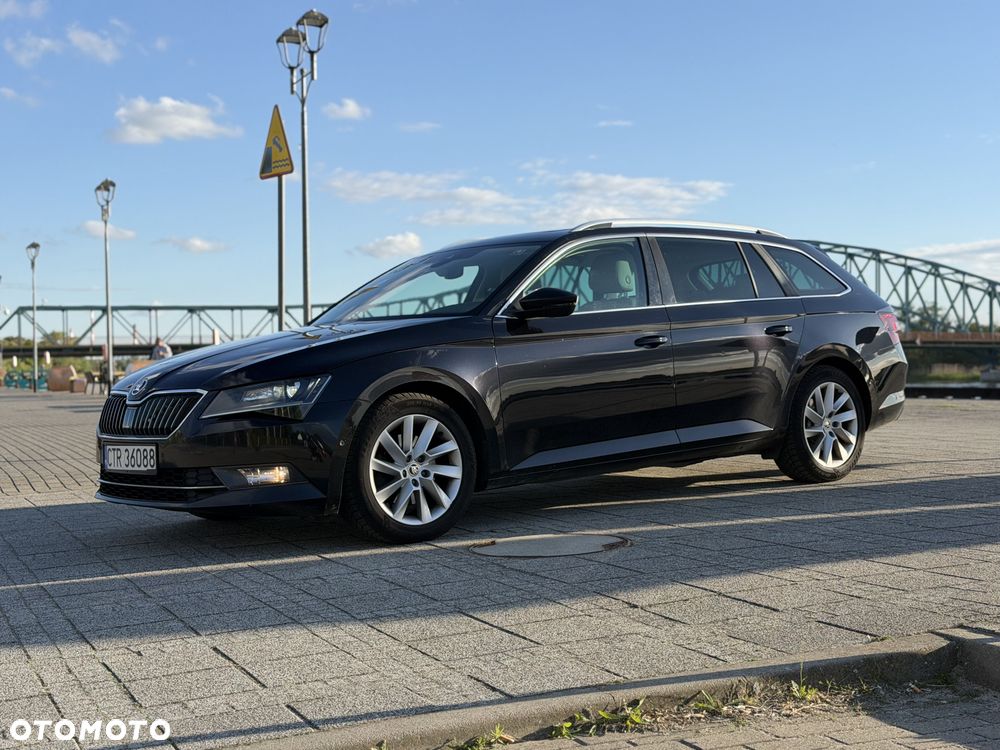 Skoda Superb 2.0 TDI Style - 9