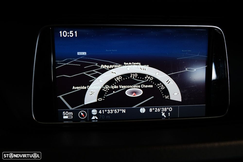 Mercedes-Benz E 300 Bluetec Hybrid Avantgarde - 16