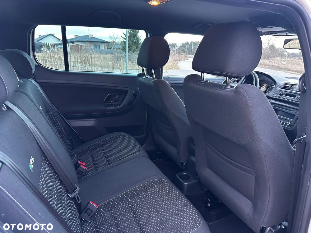 Skoda Fabia 1.4 TSI DSG RS - 11