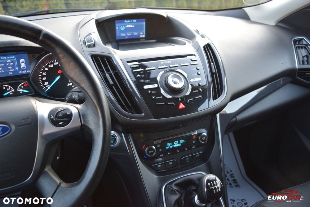 Ford Kuga 2.0 TDCi 2x4 Titanium - 19