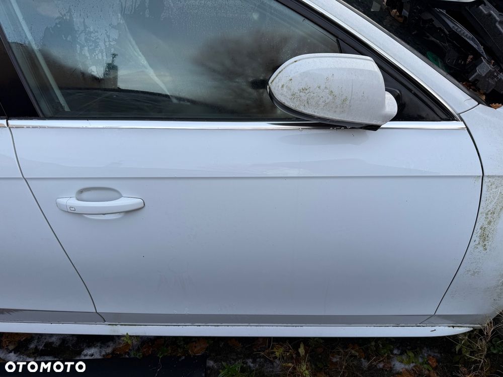 DRZWI PRAWE PRZÓD DRZWI PRAWE TYŁ KOMPLETNE AUDI A4 B8 SEDAN 8K5 LS9R BIAŁA PERŁA - 1