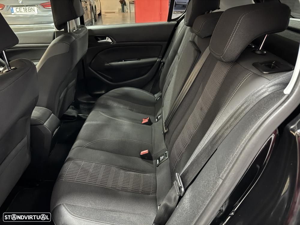 Peugeot 308 PureTech 130 Stop & Start Allure - 40