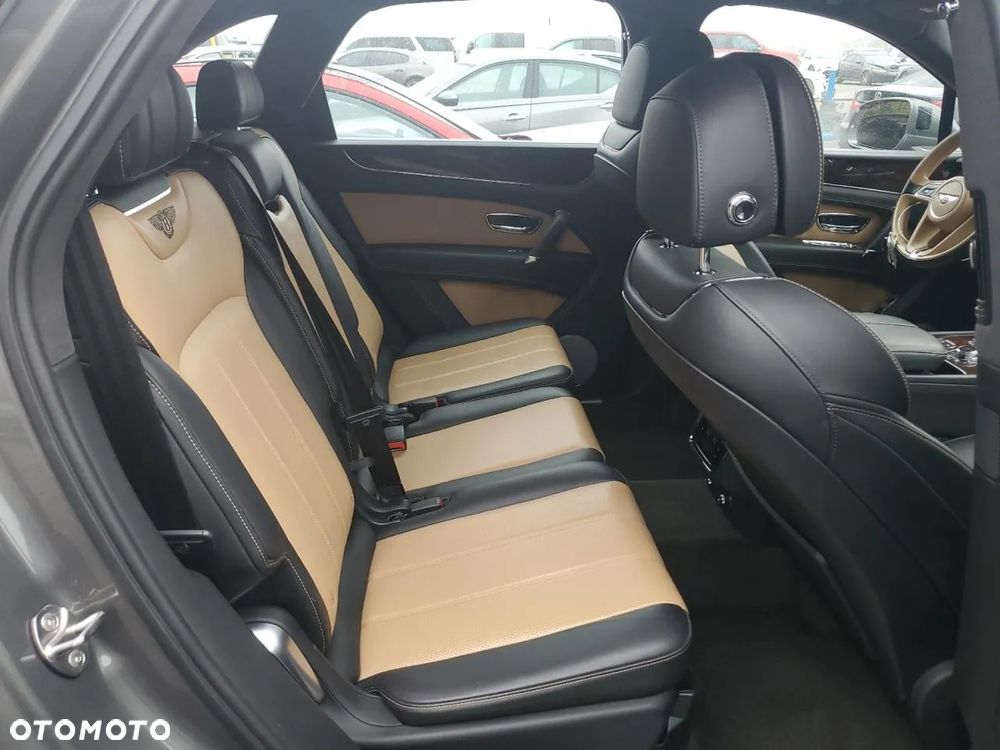Bentley Bentayga - 8