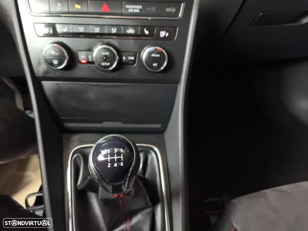 SEAT Leon 2.0 TDI FR S/S - 19