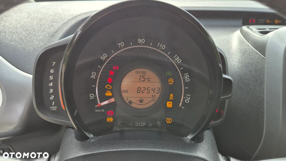 Toyota Aygo x-clusiv - 25