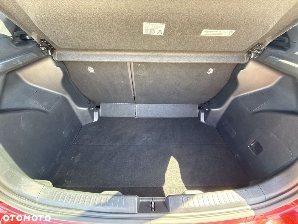 Toyota Yaris - 24