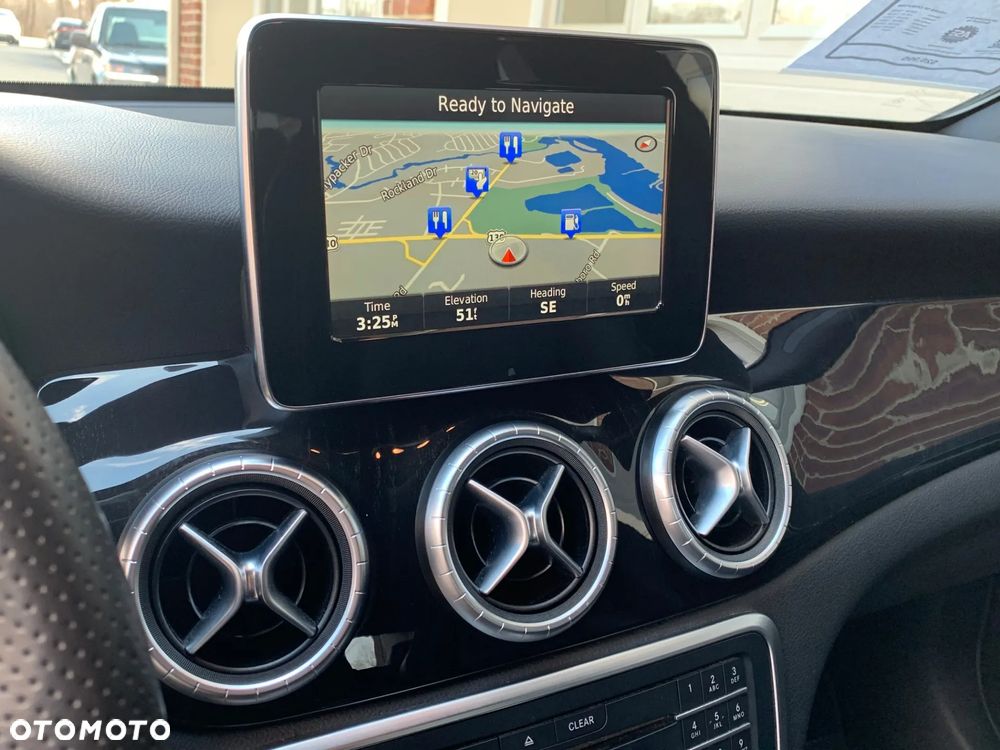 Mercedes-Benz CLA 250 4-Matic AMG Line - 20