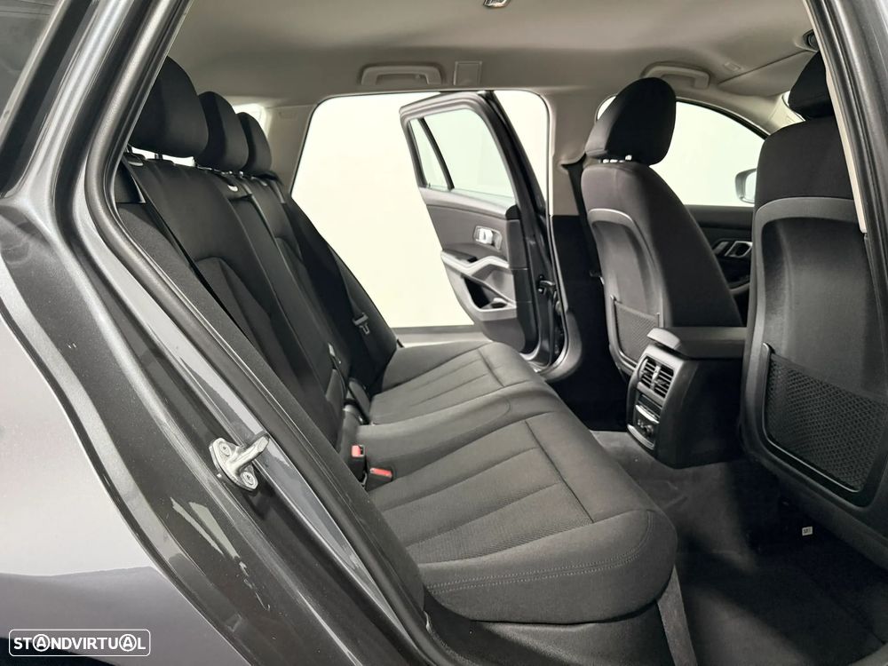 BMW 318 d Touring Advantage Auto - 43